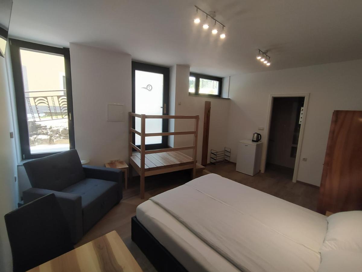 Apartmaji Maln Dolenjske Toplice Kültér fotó